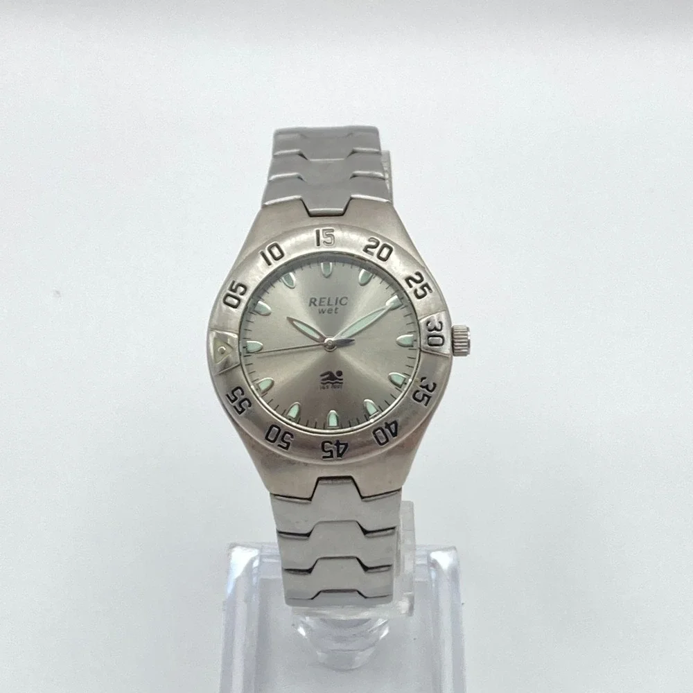 Relic Wet Women's Watch 30mm Silver Tone Gray Dial Rotating Bezel New Battery 7